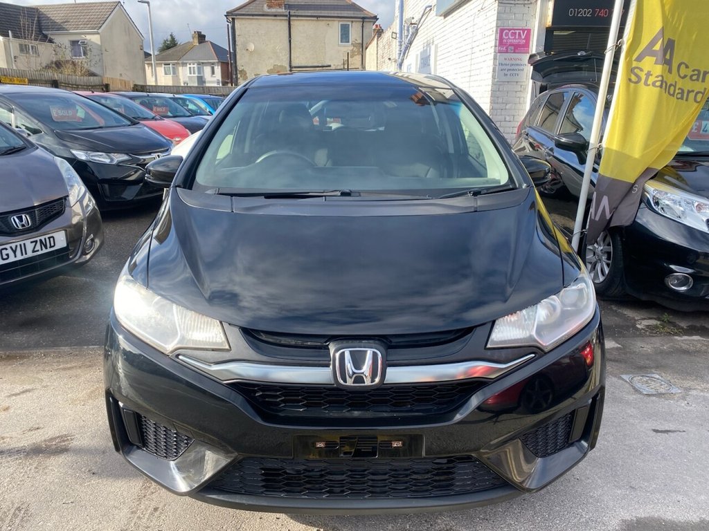 Used Honda Fit 2013 for sale - 77407709: Photo 2