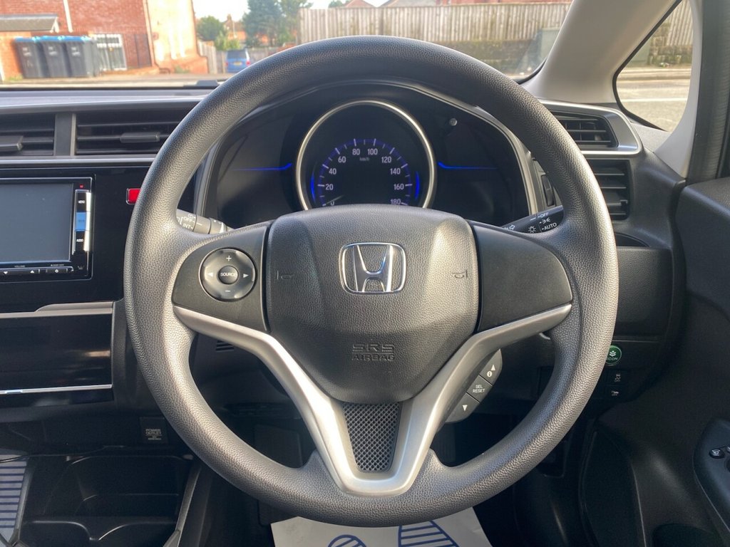 Used Honda Fit 2013 for sale - 77407709: Photo 25