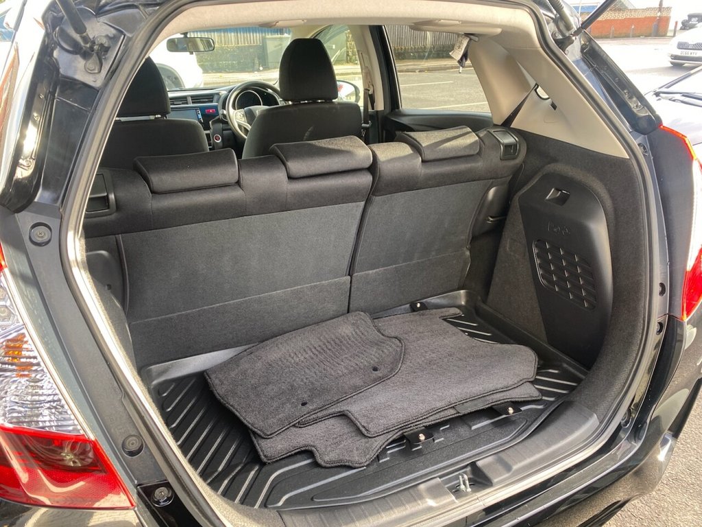 Used Honda Fit 2013 for sale - 77407709: Photo 29