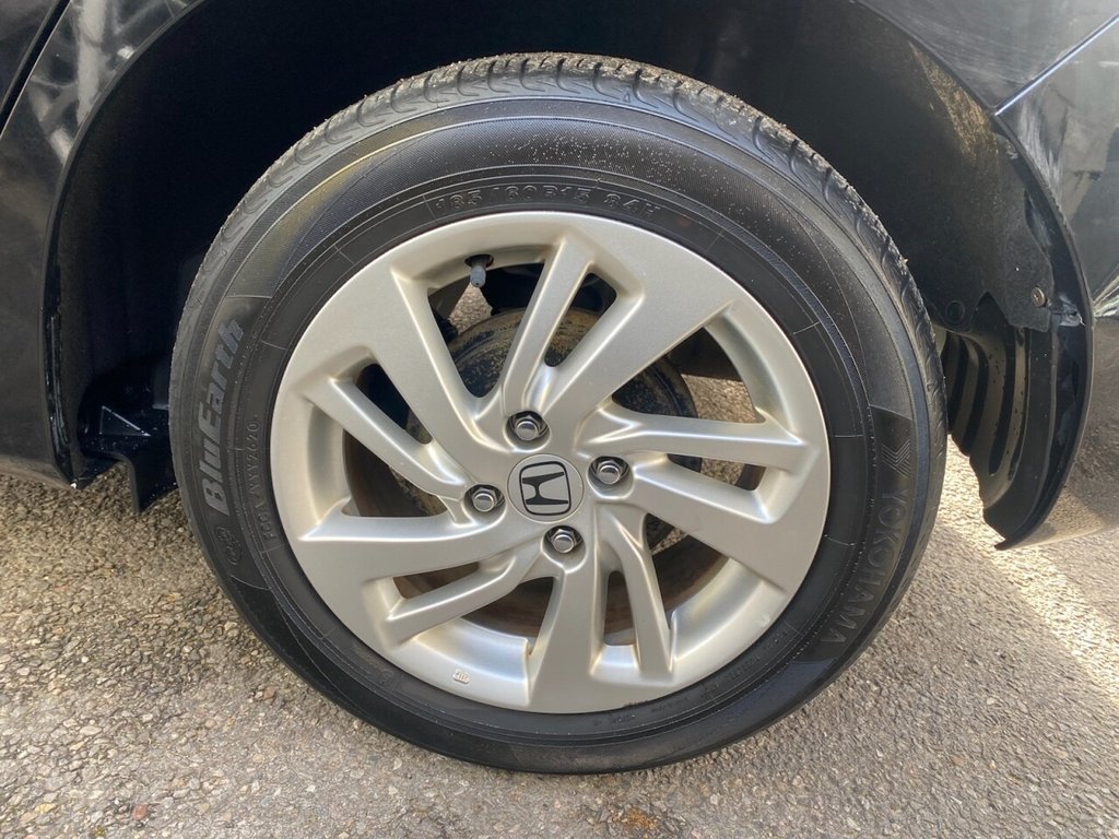 Used Honda Fit 2013 for sale - 77407709: Photo 32