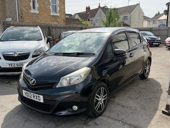 Used Toyota Vitz 2012 for sale - 78850630: Photo