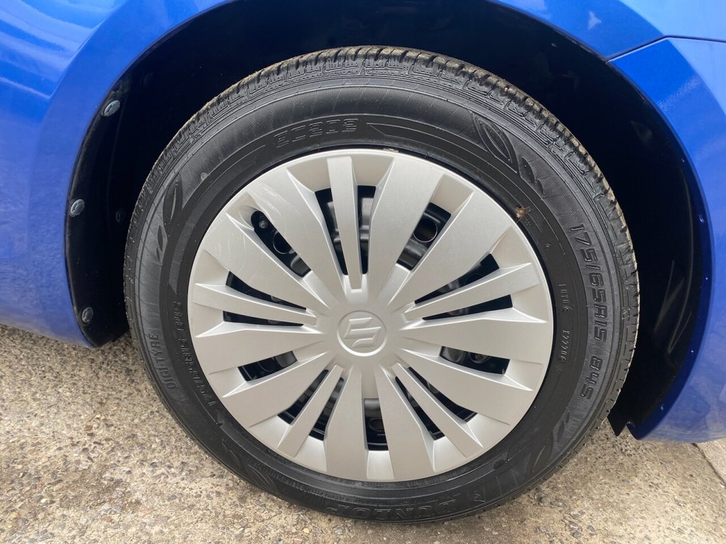 Used Suzuki Swift 2015 for sale - 76546939: Photo 29