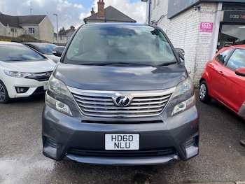 Used Toyota Vellfire 2024 for sale - 77708755: Photo