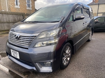 Used Toyota Vellfire 2024 for sale - 77708755: Photo