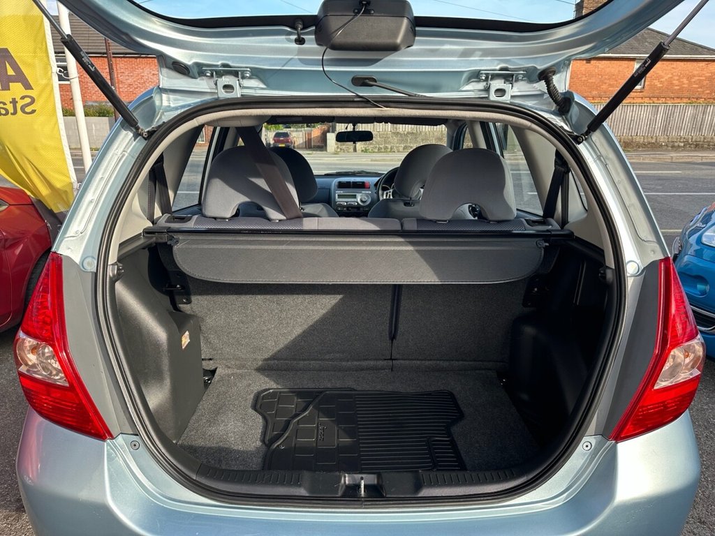 Used Honda Jazz 2008 for sale - 76018856: Photo 16