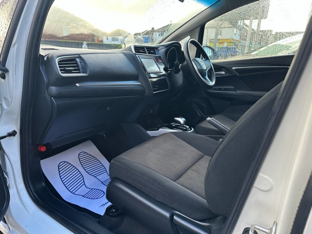 Used Honda Fit 2016 for sale - 76439060: Photo 11