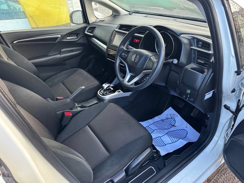 Used Honda Fit 2016 for sale - 76439060: Photo 21