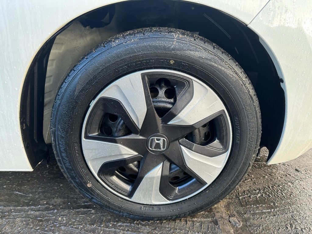 Used Honda Fit 2016 for sale - 76439060: Photo 22