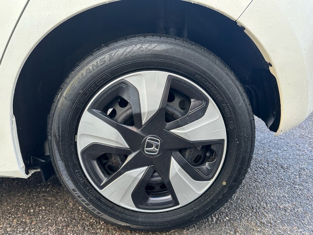 Used Honda Fit 2016 for sale - 76439060: Photo 24