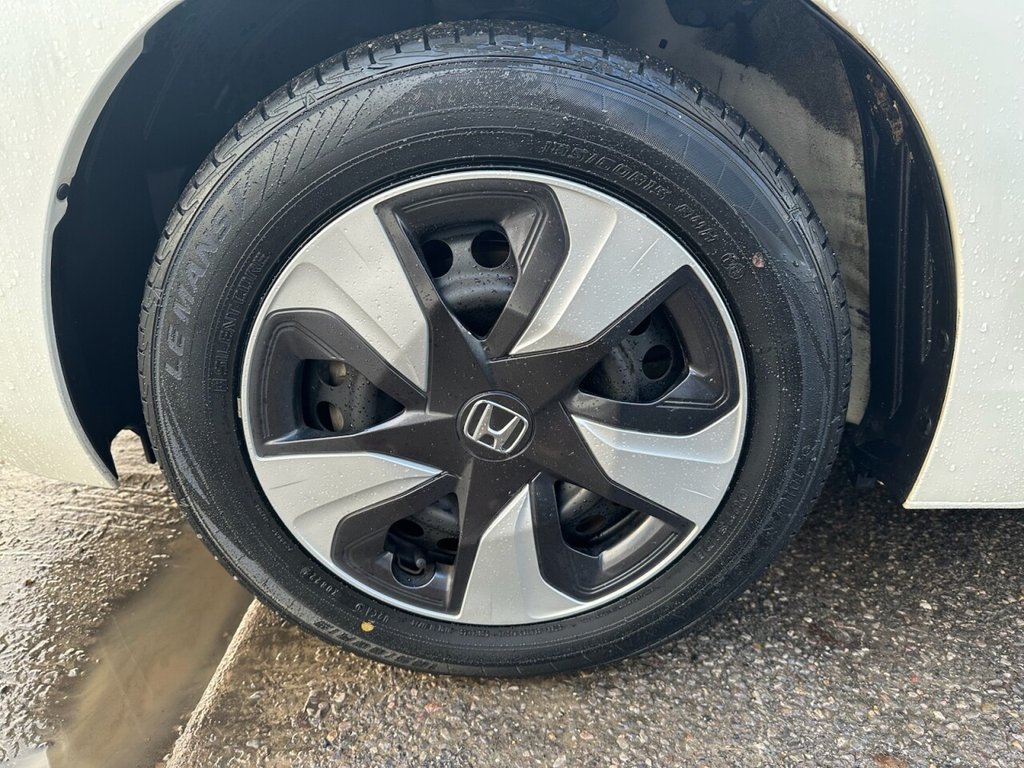 Used Honda Fit 2016 for sale - 76439060: Photo 25