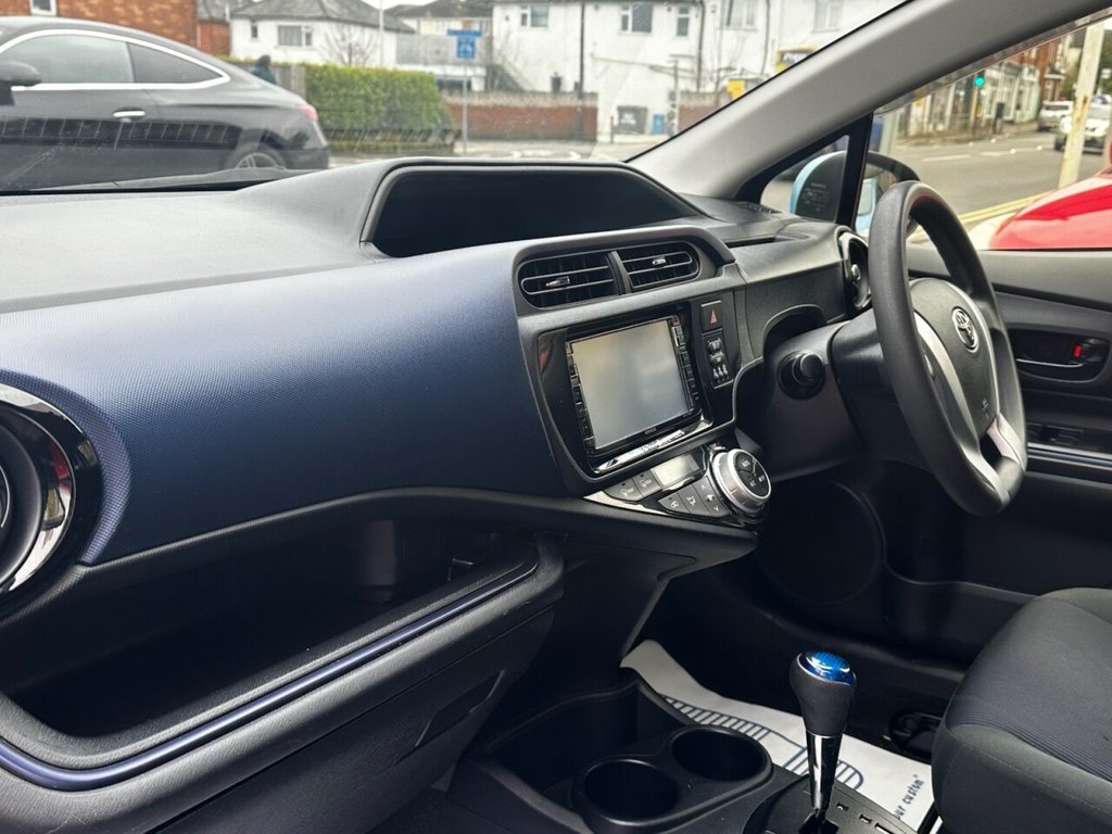 Used Toyota Aqua 2026 for sale - 77669002: Photo 15