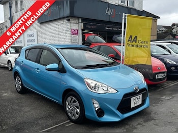 Used Toyota Aqua 2015 for sale - 77669002: Photo