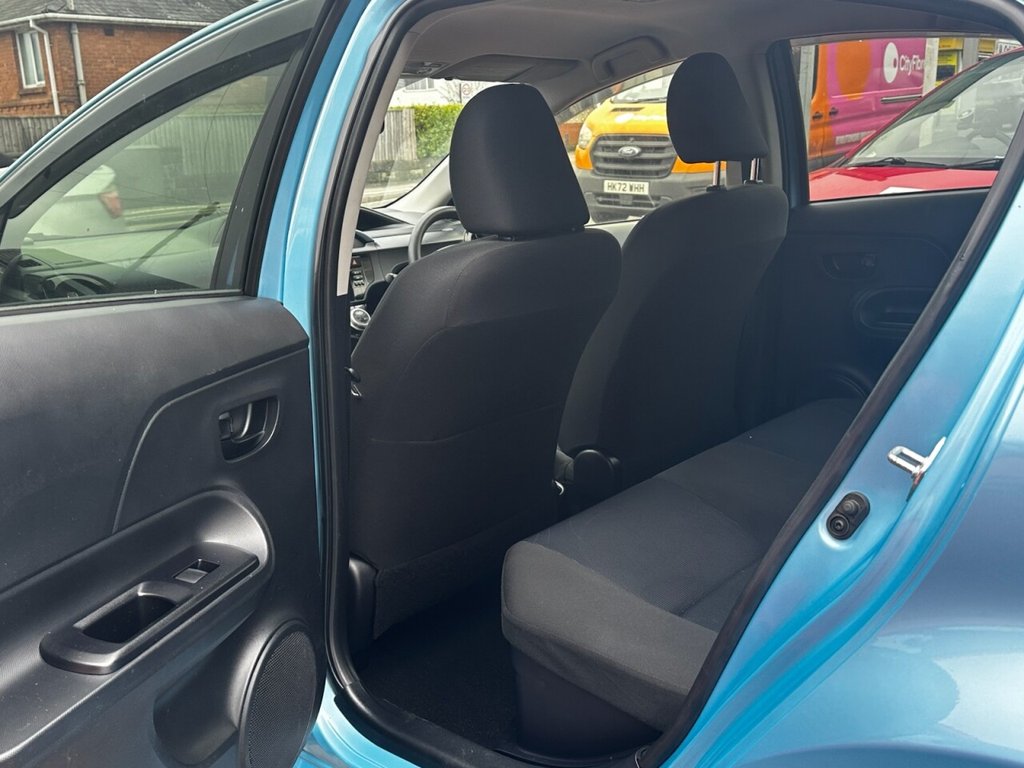 Used Toyota Aqua 2026 for sale - 77669002: Photo 27