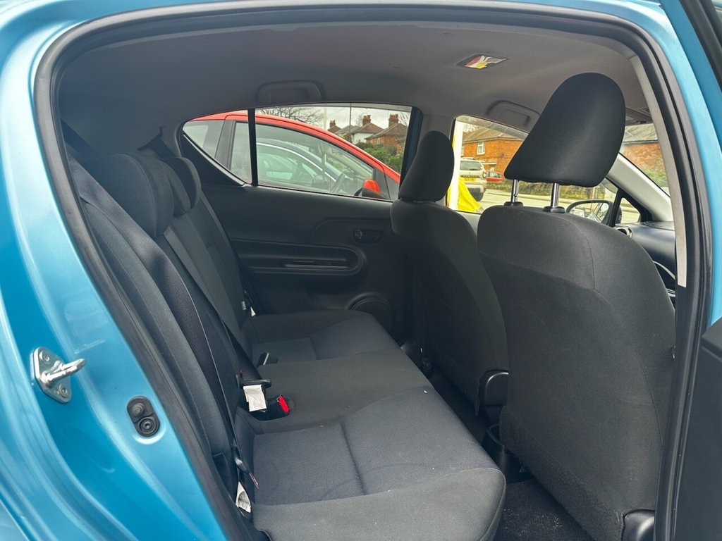 Used Toyota Aqua 2026 for sale - 77669002: Photo 31