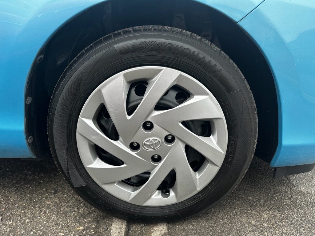 Used Toyota Aqua 2026 for sale - 77669002: Photo 37