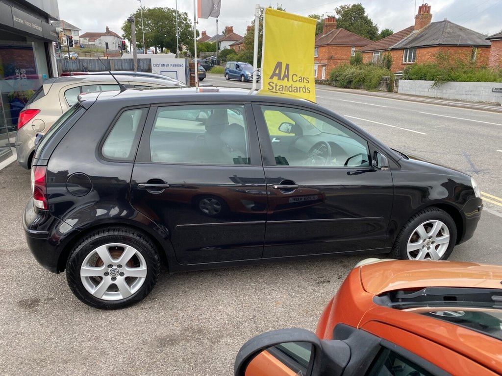 Used Volkswagen Polo 2009 for sale - 75924111: Photo 10