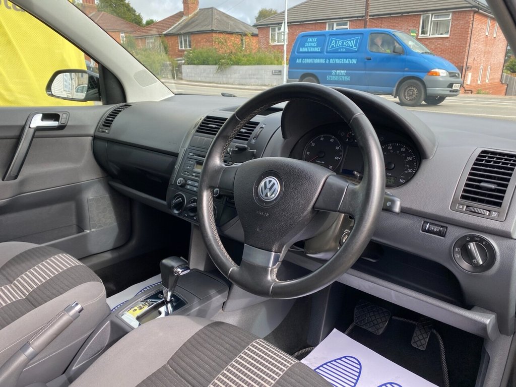 Used Volkswagen Polo 2009 for sale - 75924111: Photo 15
