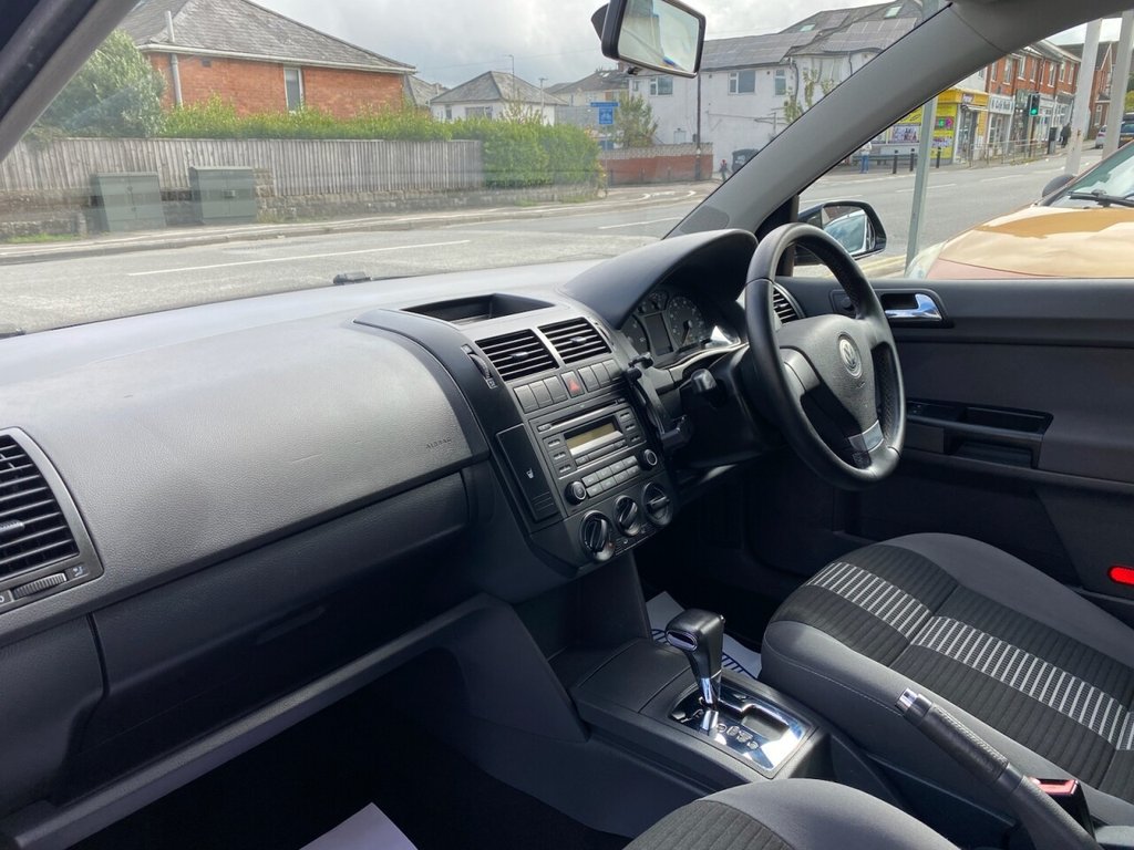 Used Volkswagen Polo 2009 for sale - 75924111: Photo 17