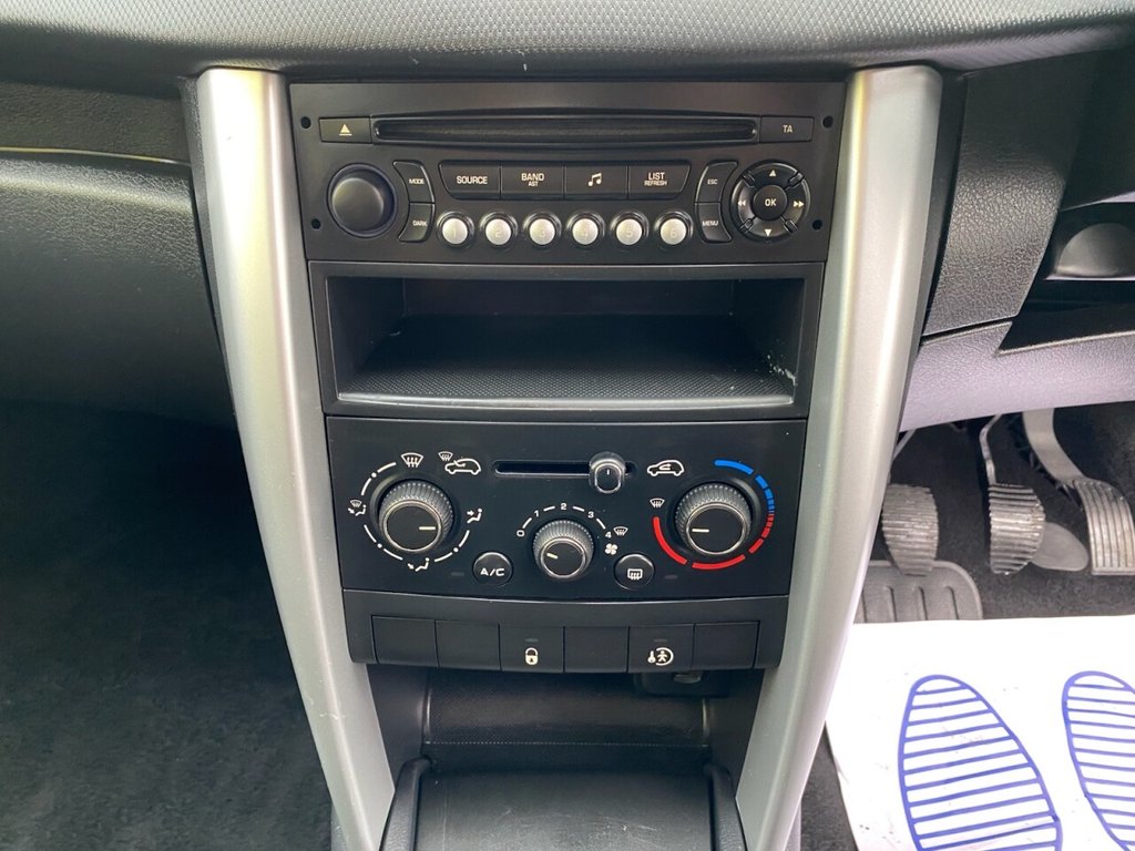 Used Peugeot 207 2012 for sale - 77748342: Photo 19