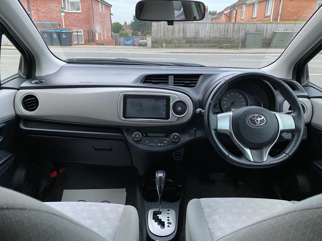 Used Toyota Vitz 2012 for sale - 77477557: Photo 14