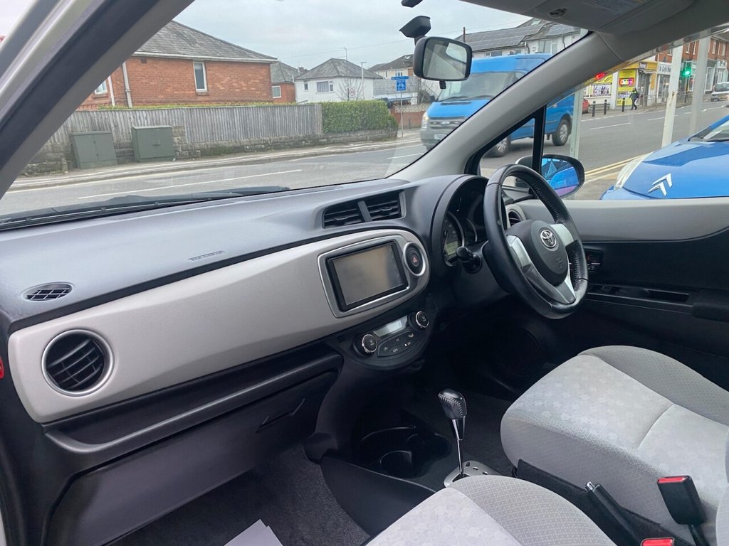 Used Toyota Vitz 2012 for sale - 77477557: Photo 15