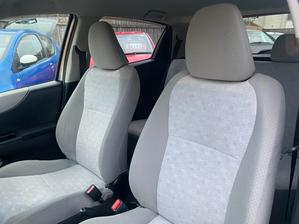 Used Toyota Vitz 2012 for sale - 77477557: Photo 16