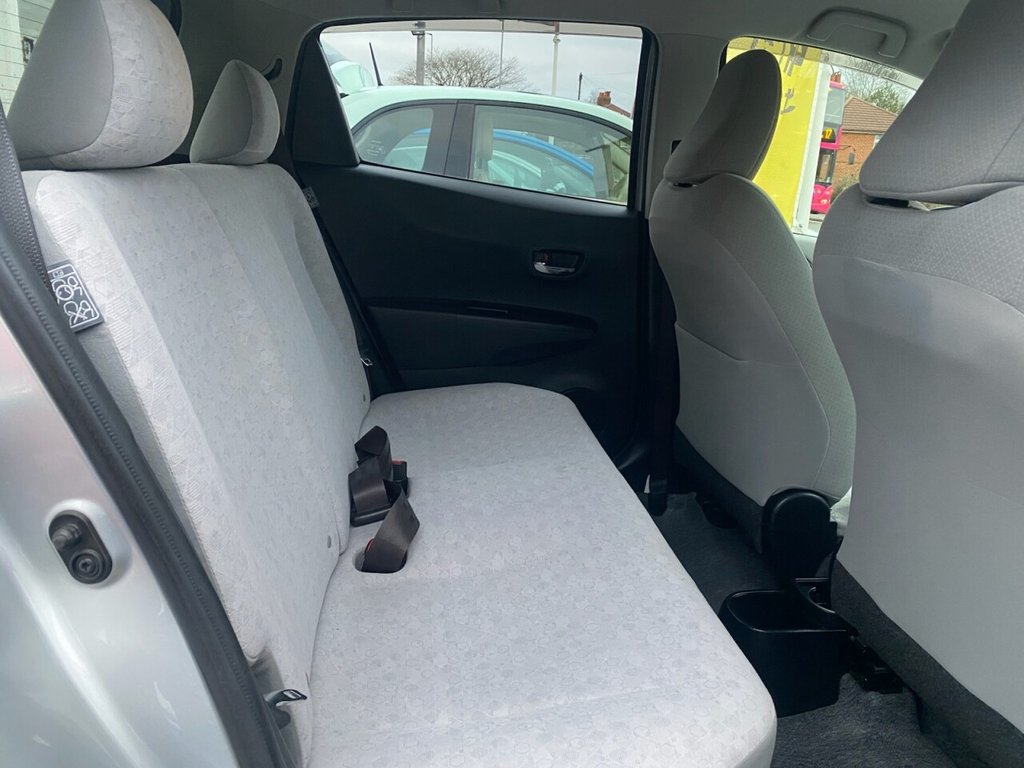 Used Toyota Vitz 2012 for sale - 77477557: Photo 18