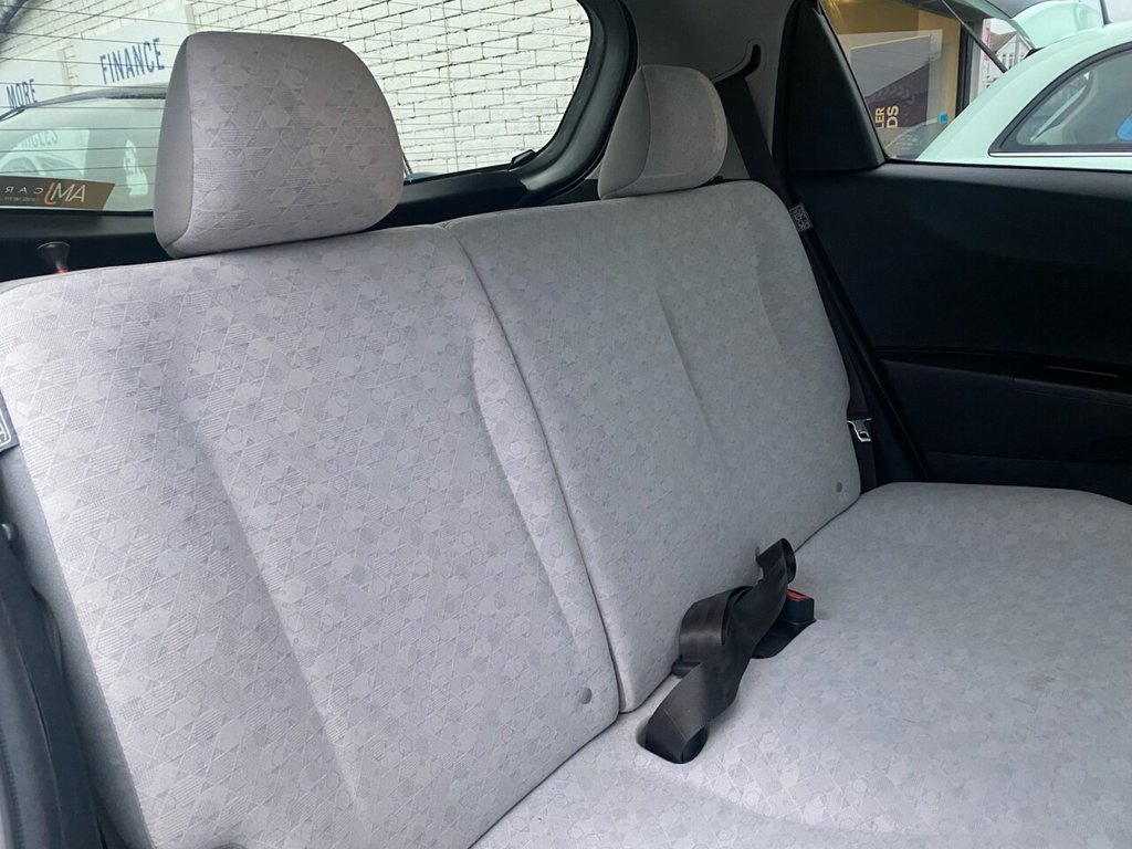 Used Toyota Vitz 2012 for sale - 77477557: Photo 19