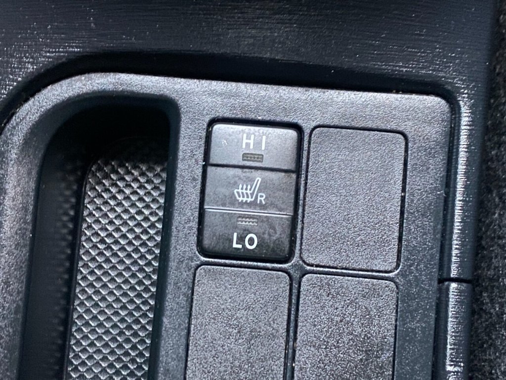 Used Toyota Vitz 2012 for sale - 77477557: Photo 28