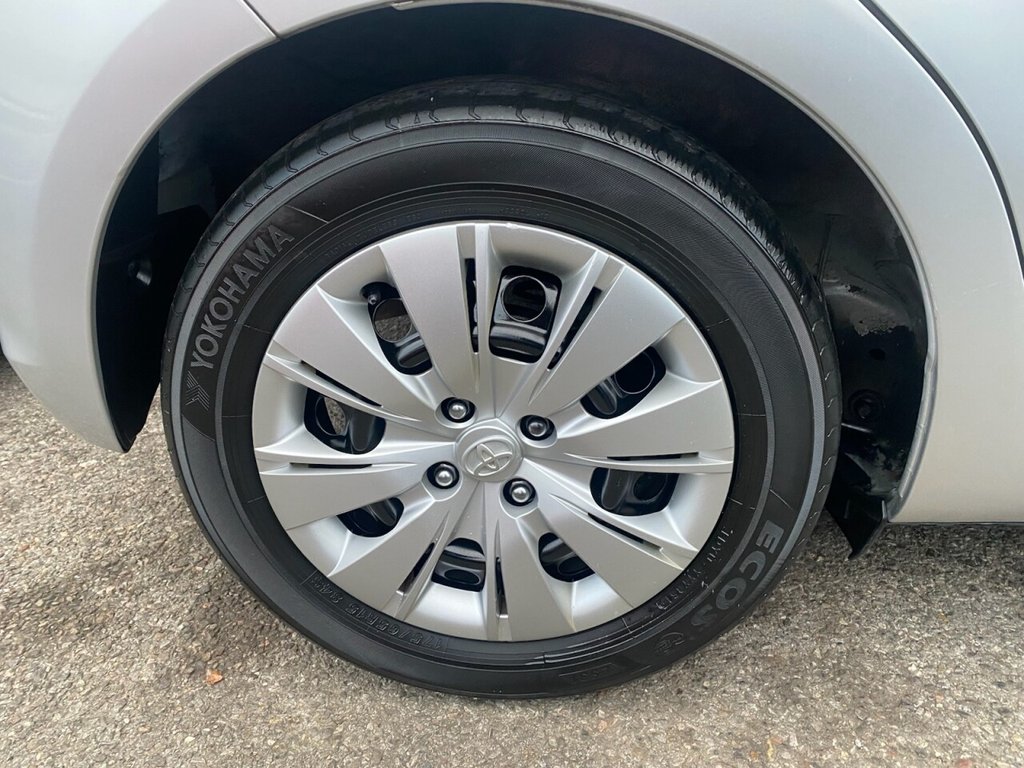 Used Toyota Vitz 2012 for sale - 77477557: Photo 35