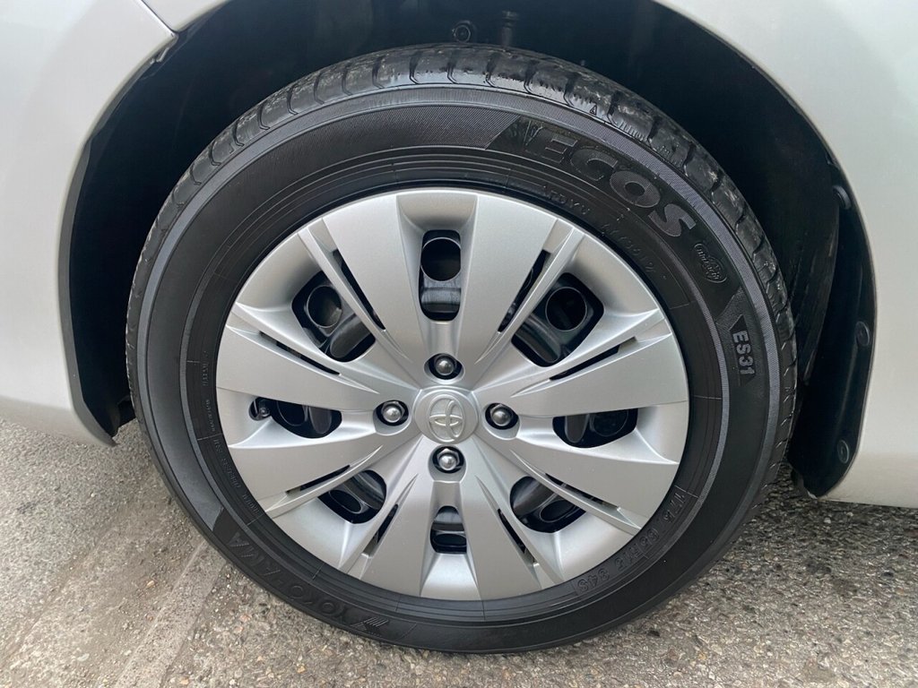 Used Toyota Vitz 2012 for sale - 77477557: Photo 37