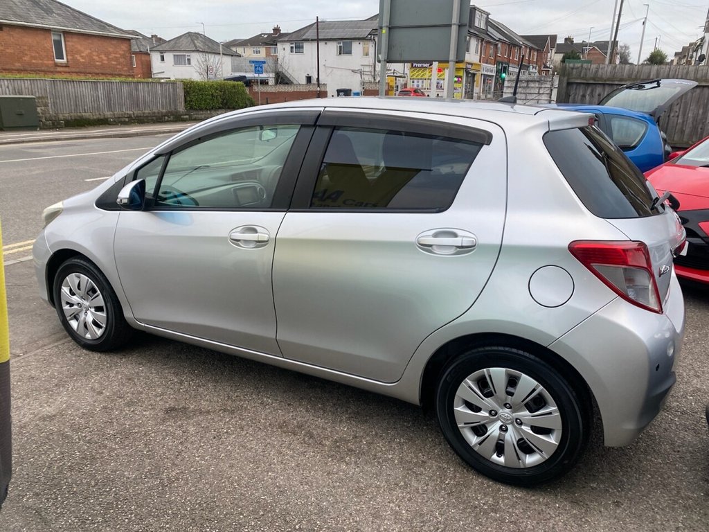 Used Toyota Vitz 2012 for sale - 77477557: Photo 6