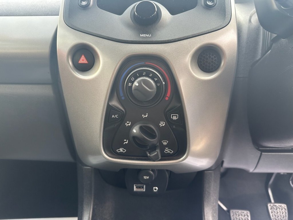 Used Toyota AYGO 2015 for sale - 77038005: Photo 15