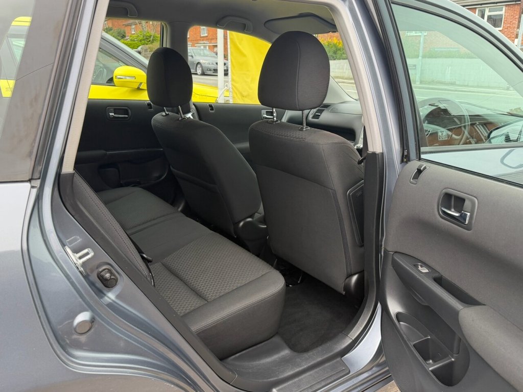 Used Honda Civic 2004 for sale - 77990778: Photo 17