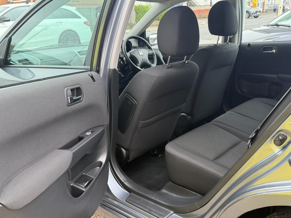 Used Honda Civic 2004 for sale - 77990778: Photo 18