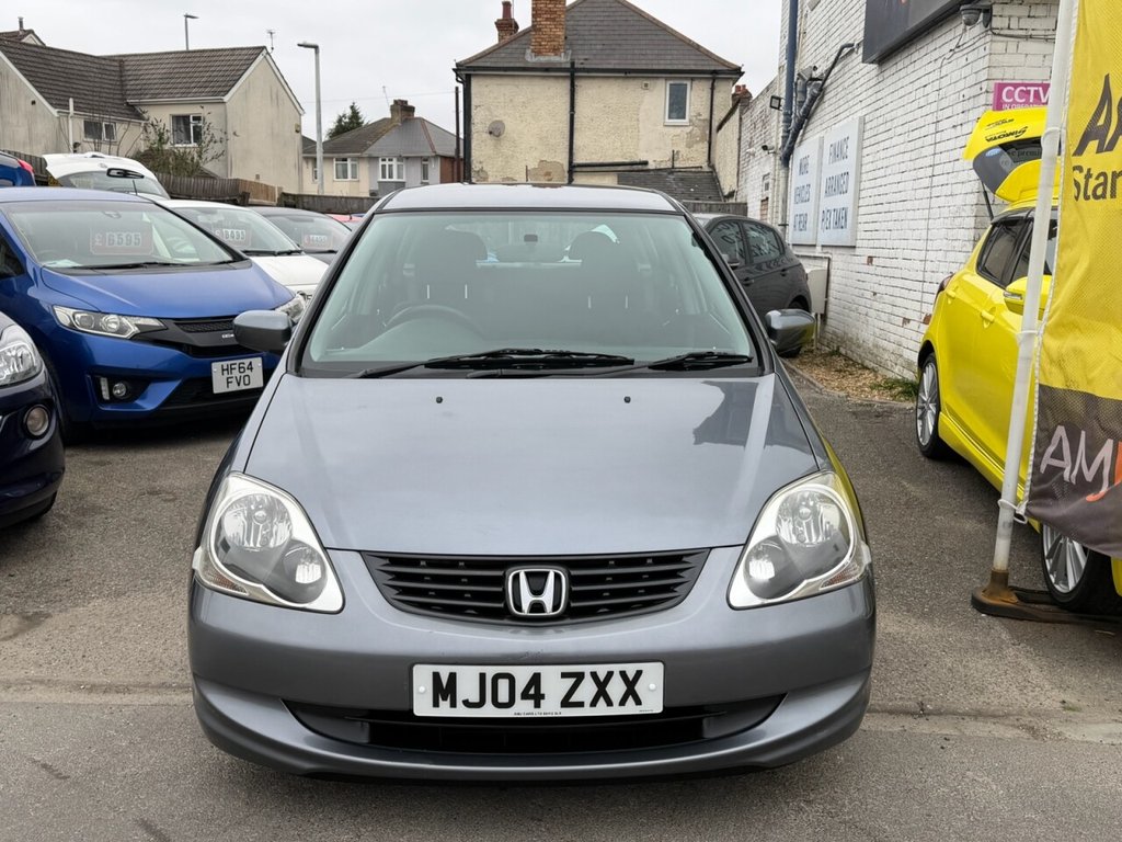 Used Honda Civic 2004 for sale - 77990778: Photo 2