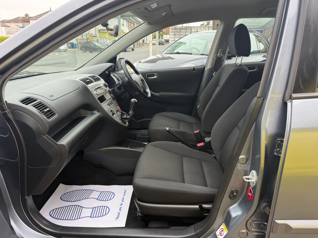 Used Honda Civic 2004 for sale - 77990778: Photo 22