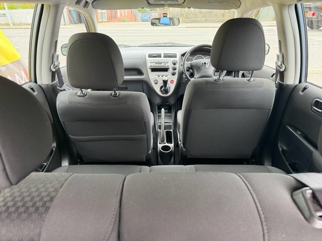 Used Honda Civic 2004 for sale - 77990778: Photo 25