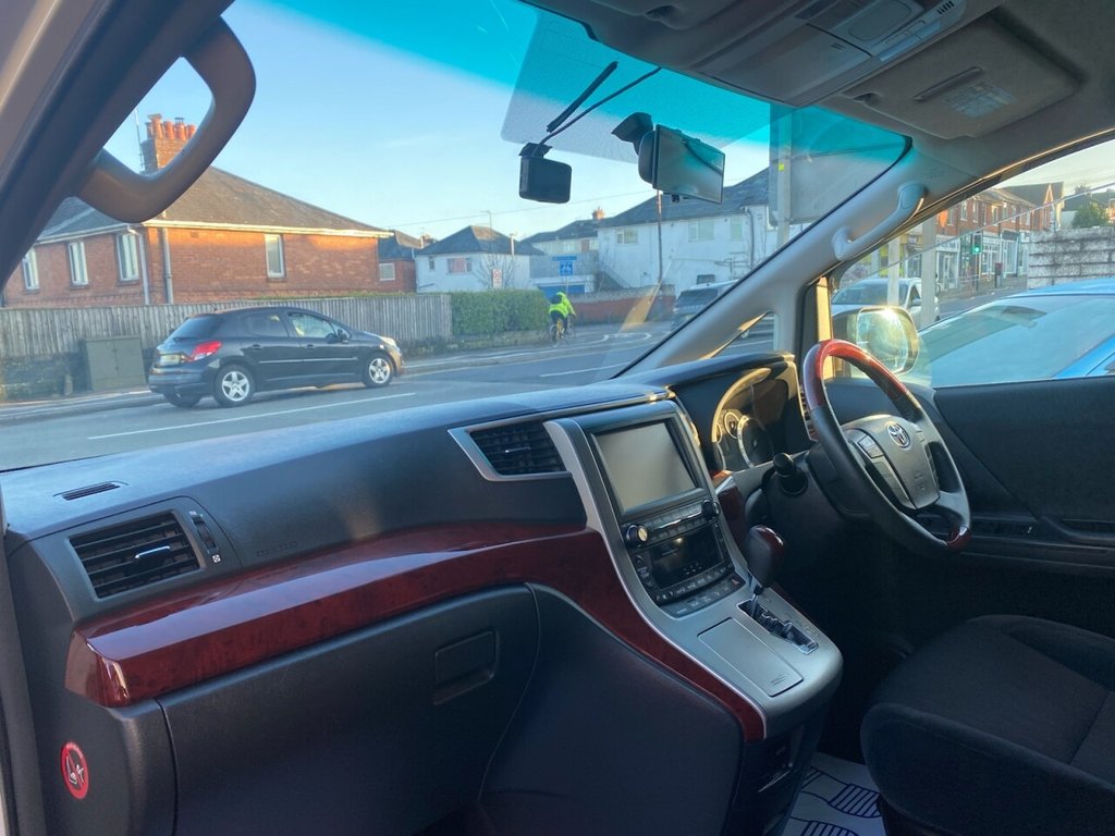 Used Toyota Vellfire 2011 for sale - 77919553: Photo 17