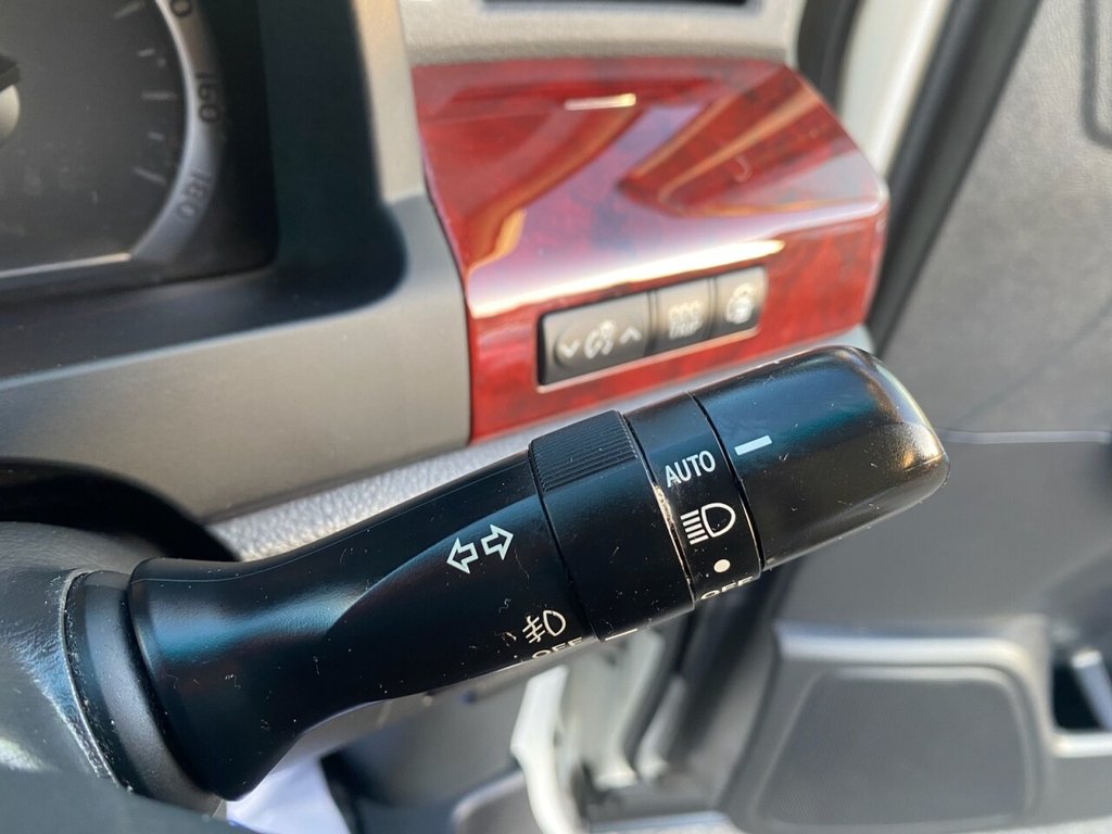 Used Toyota Vellfire 2011 for sale - 77919553: Photo 34