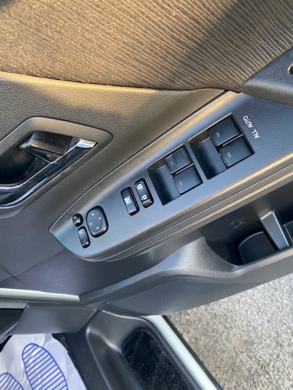 Used Toyota Vellfire 2011 for sale - 77919553: Photo 39