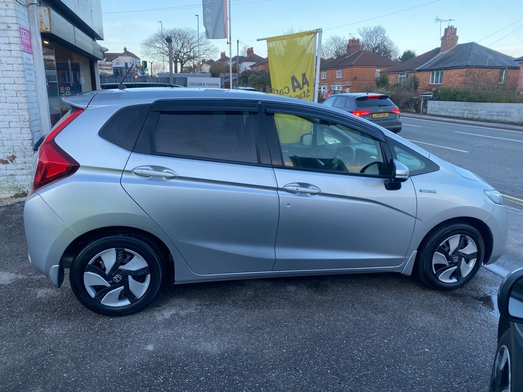 Used Honda Fit 2013 for sale - 77407706: Photo 11