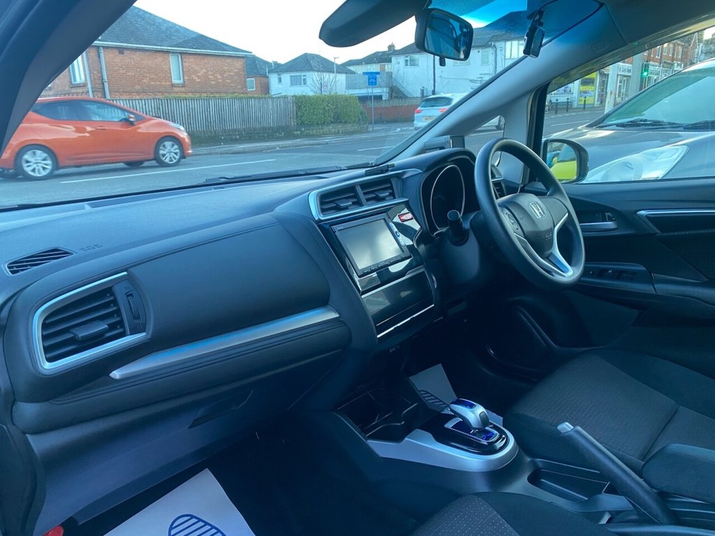 Used Honda Fit 2013 for sale - 77407706: Photo 17