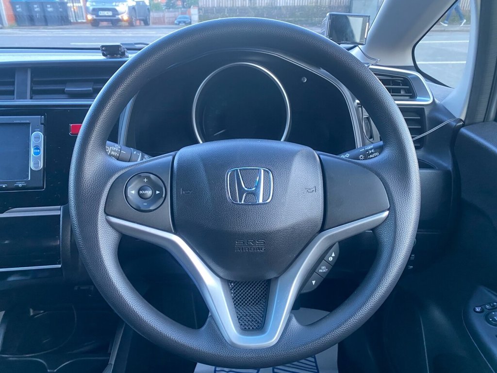 Used Honda Fit 2013 for sale - 77407706: Photo 29