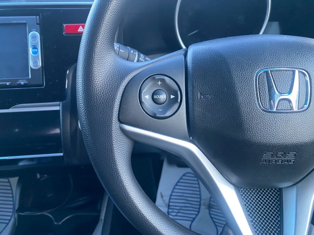 Used Honda Fit 2013 for sale - 77407706: Photo 30