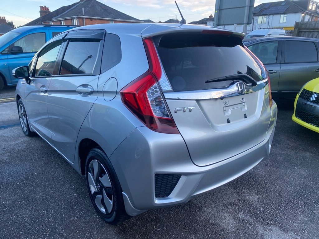 Used Honda Fit 2013 for sale - 77407706: Photo 8