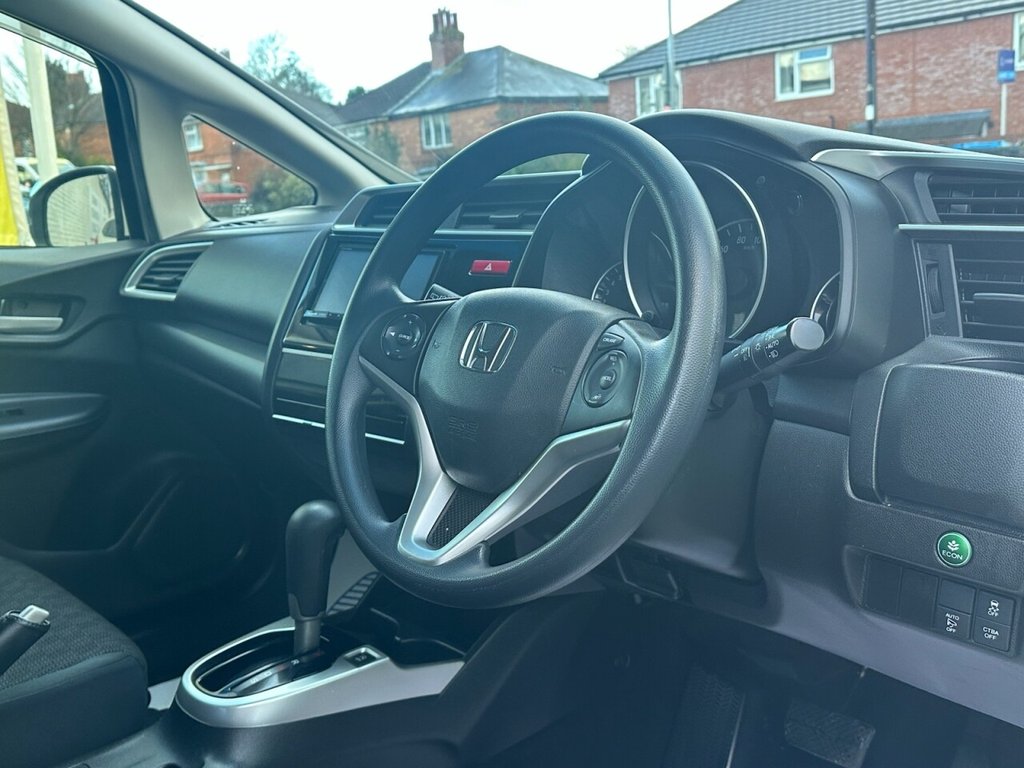 Used Honda Fit 2015 for sale - 76469758: Photo 19