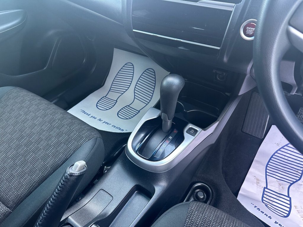 Used Honda Fit 2015 for sale - 76469758: Photo 21