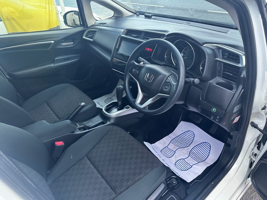 Used Honda Fit 2015 for sale - 76469758: Photo 24