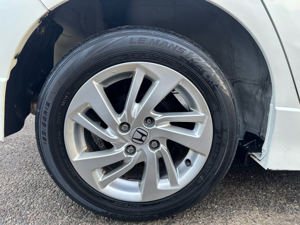 Used Honda Fit 2015 for sale - 76469758: Photo 25